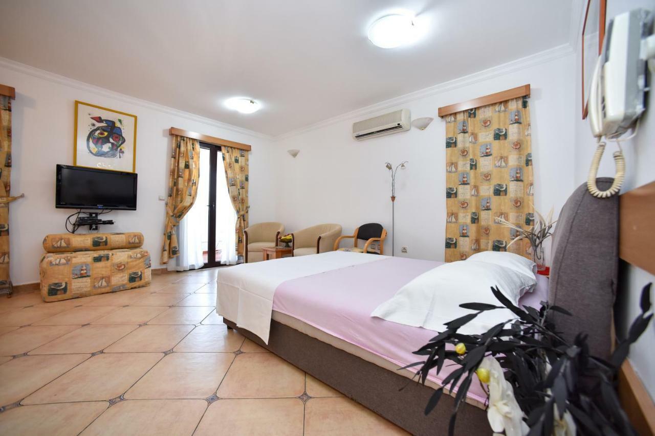 Bologna Apartments Будва Екстер'єр фото