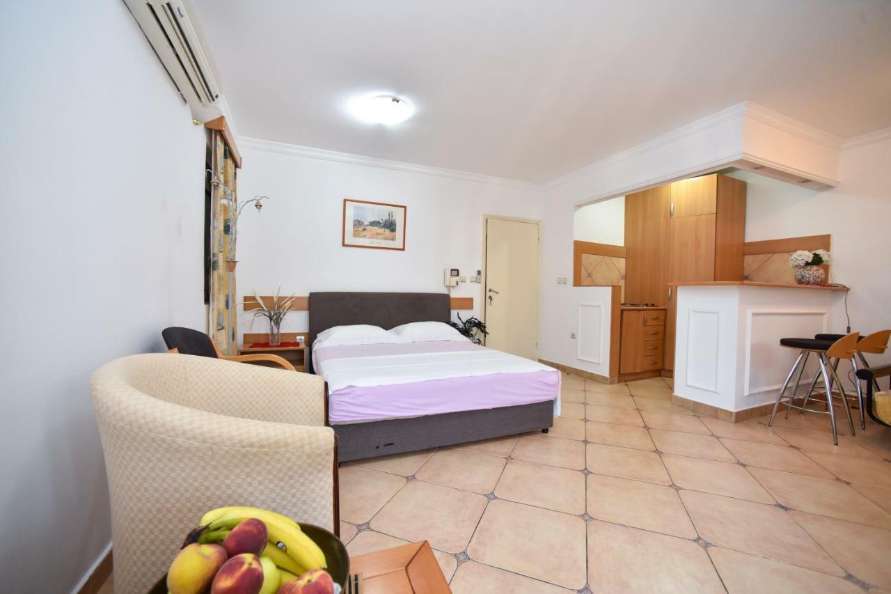Bologna Apartments Будва Екстер'єр фото