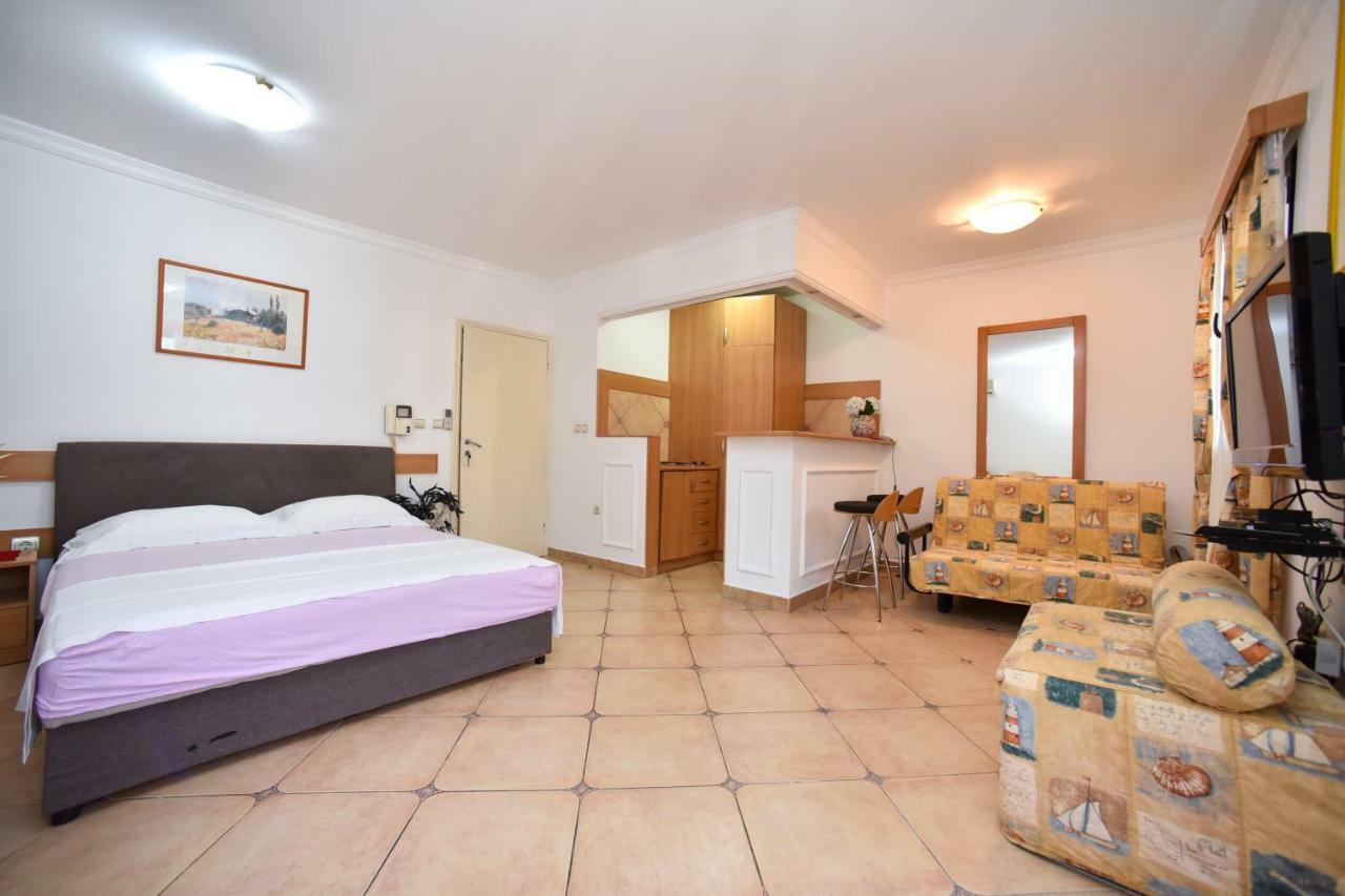 Bologna Apartments Будва Екстер'єр фото
