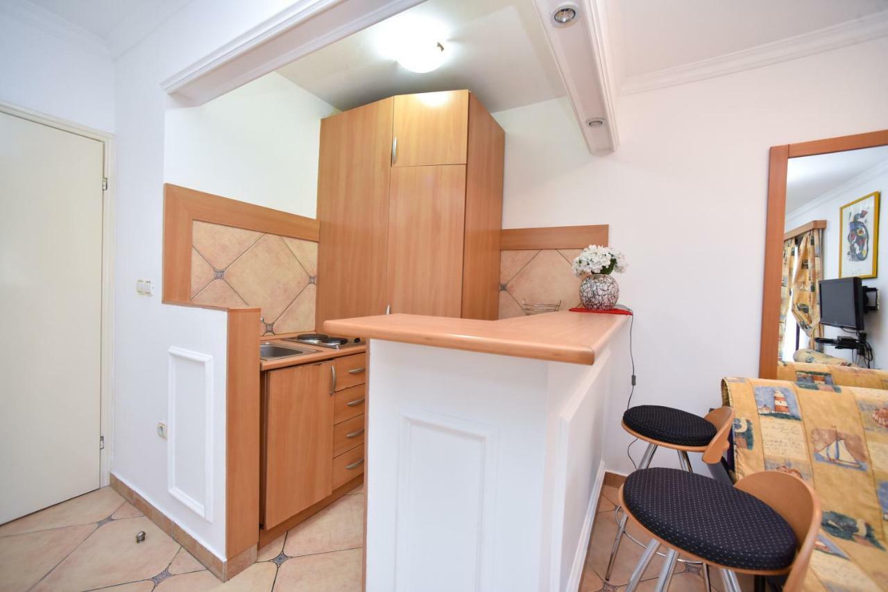 Bologna Apartments Будва Екстер'єр фото